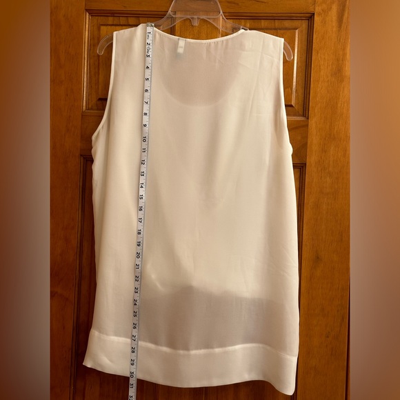 Chico’s White Sleeveless Tunic Size 2 - Picture 2 of 6